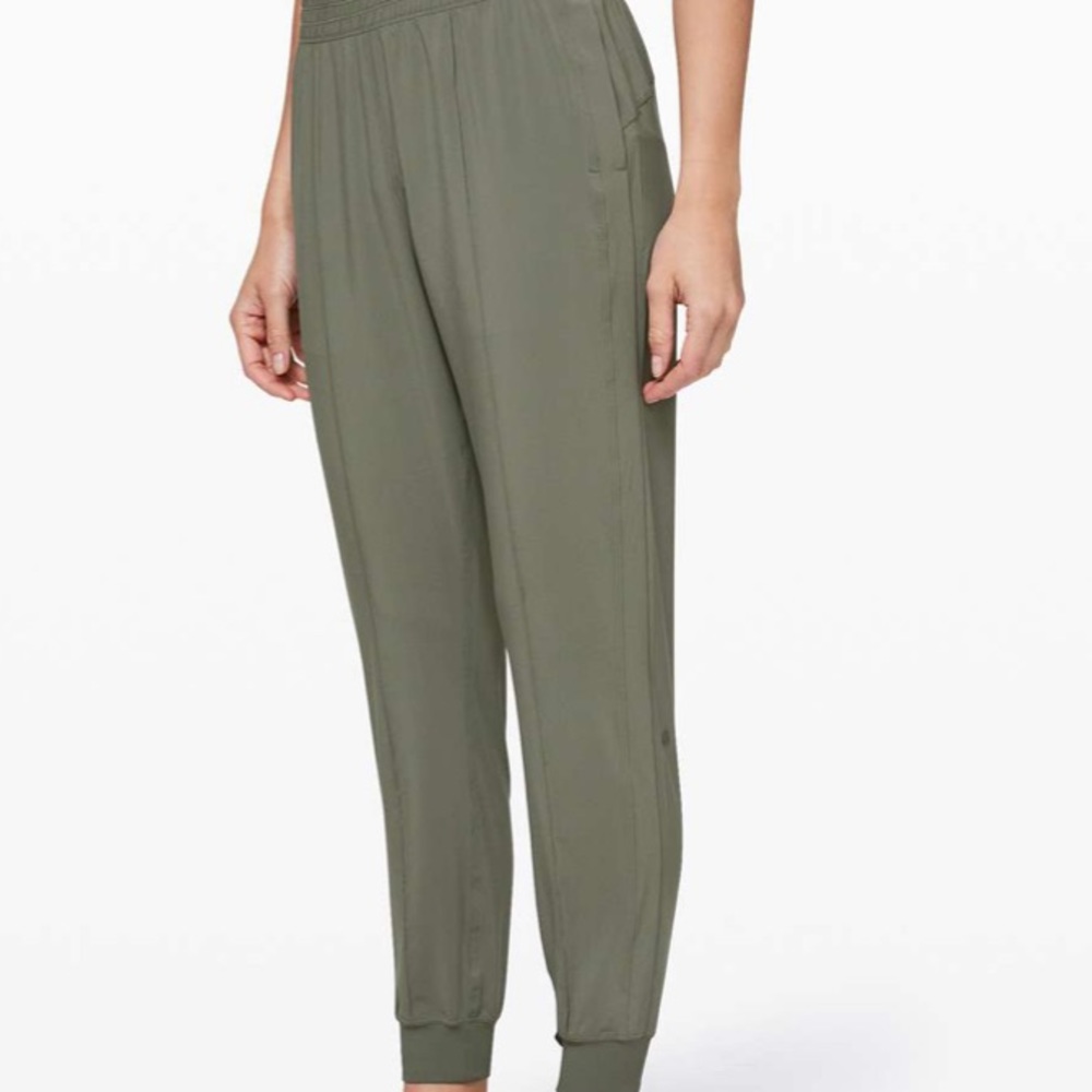 🍋Lululemon Wanderer Jogger Grey Sage